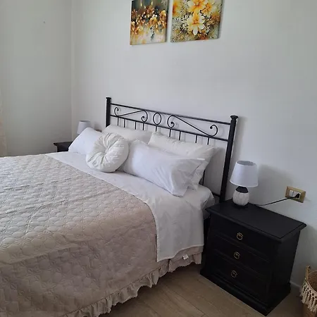 Apartman Iris *