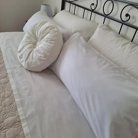 Apartman Iris Olbia